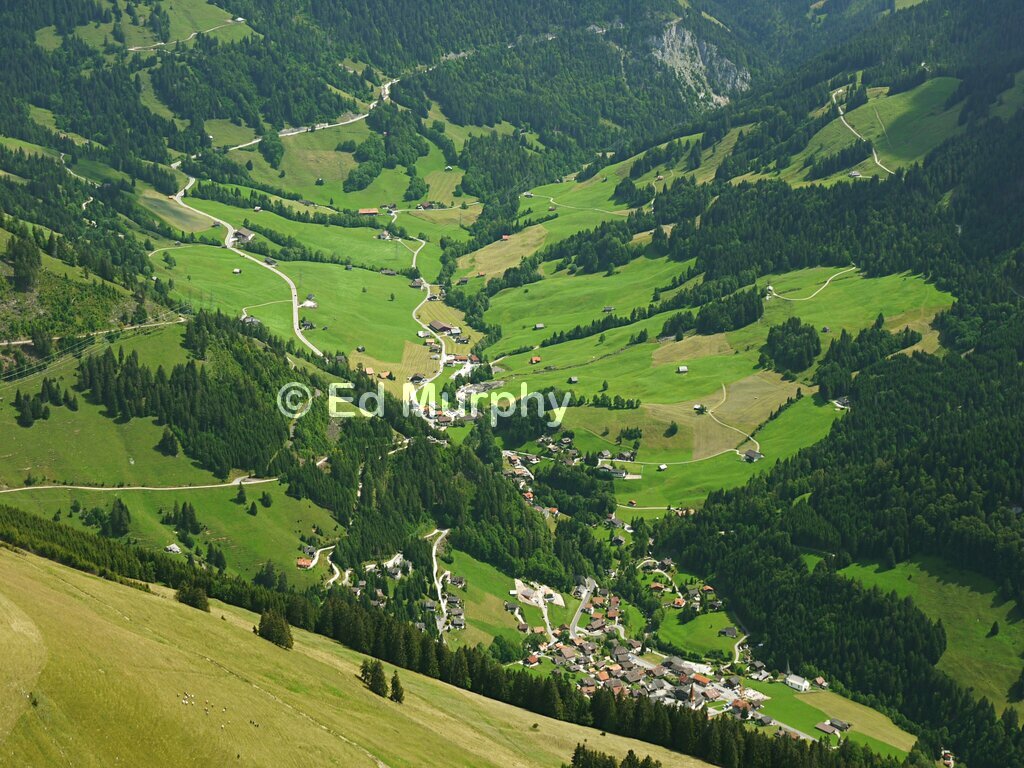 Jaun Village and the road to the Jaun Pass