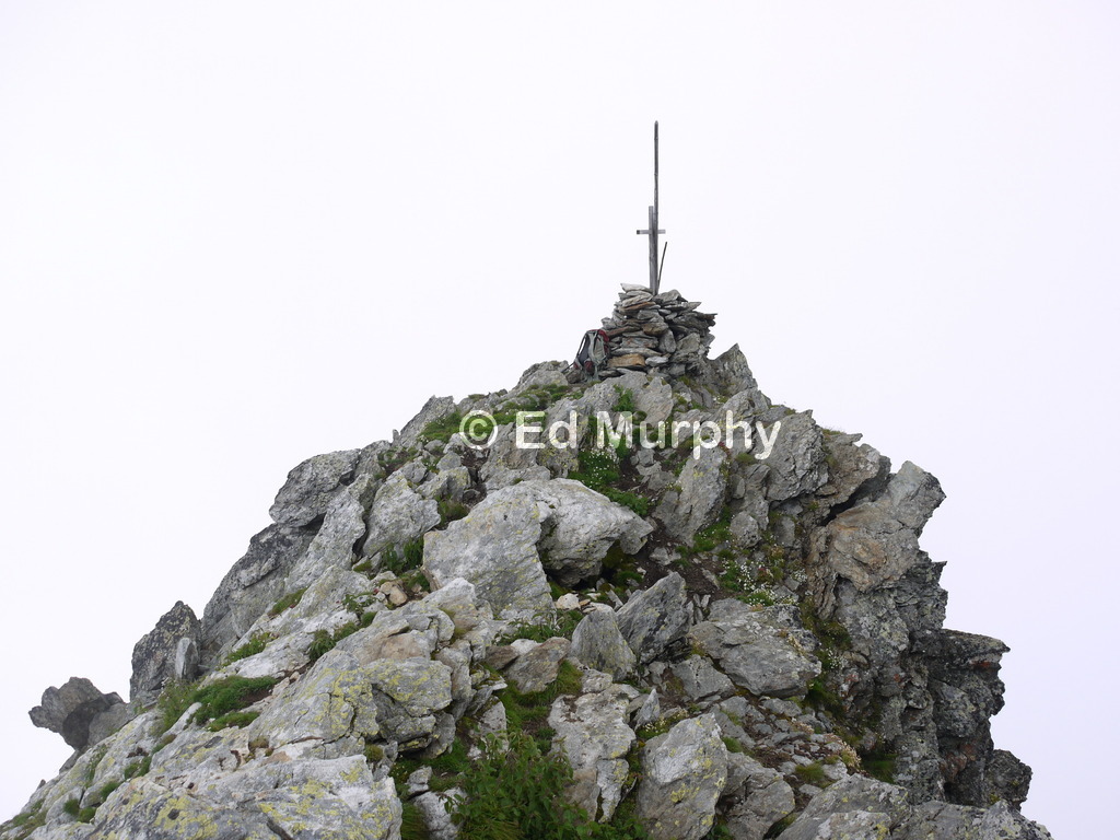 The summit rocks of the Jolitaler Schwarzhorn