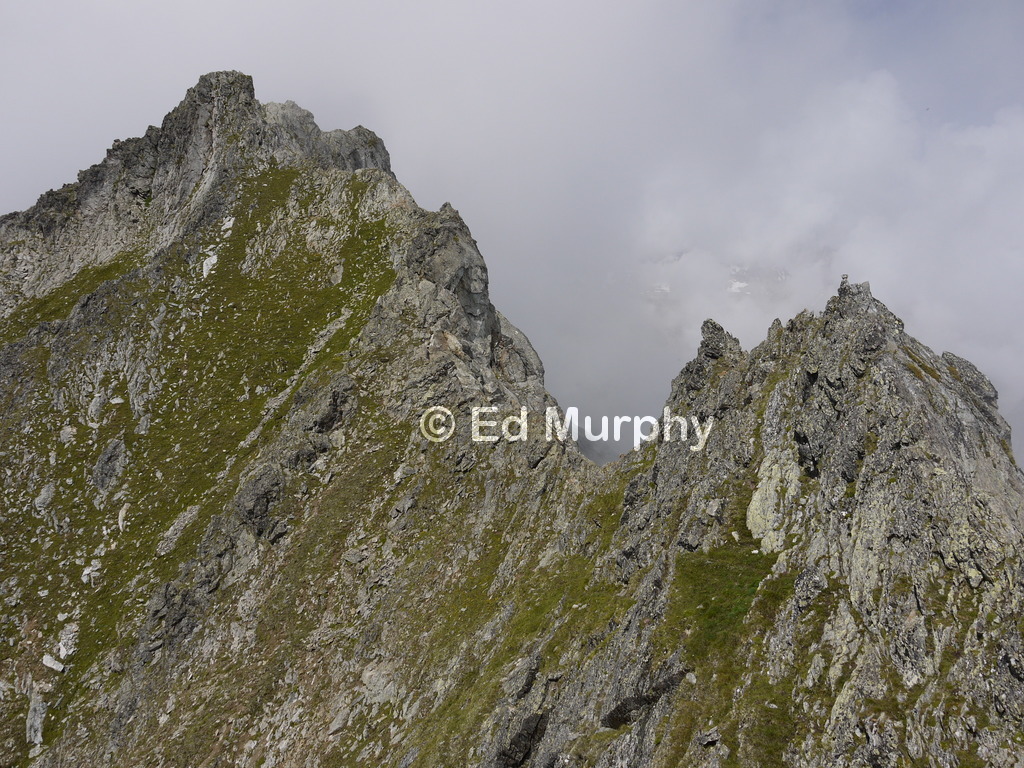 Steeper terrain behind the Jolitaler Schwarzhorn summit