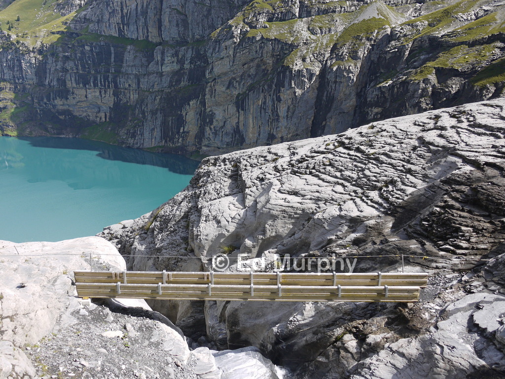 Walking made easy above the Oeschinensee