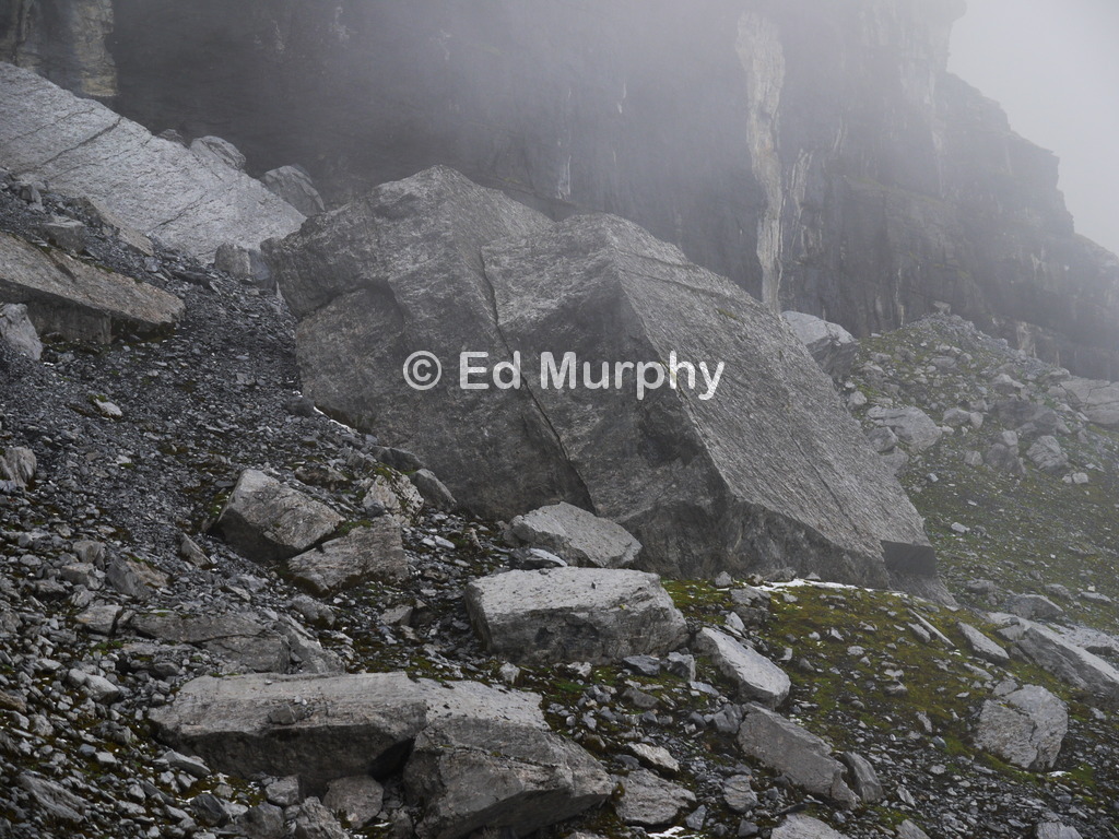 Landslide boulder below the Fr&uuml;nden Hut