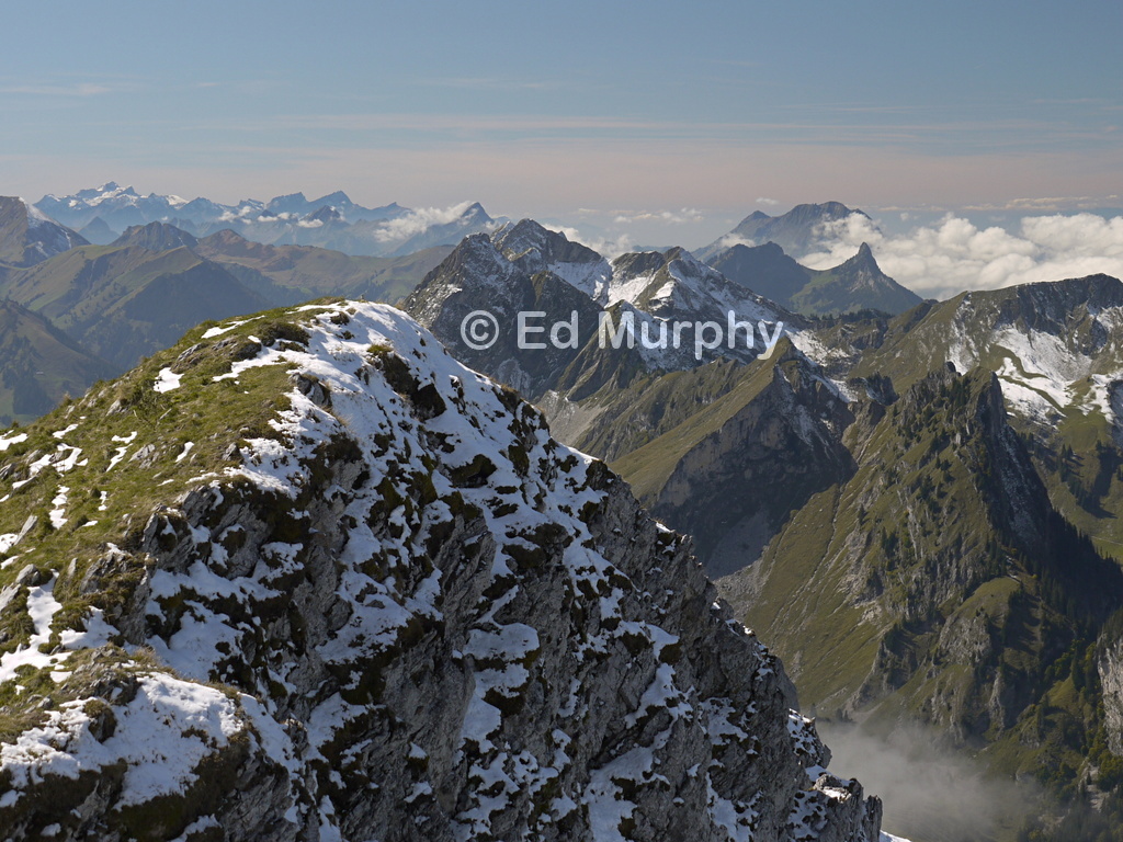View over the western Prealps from the Kaiseregg