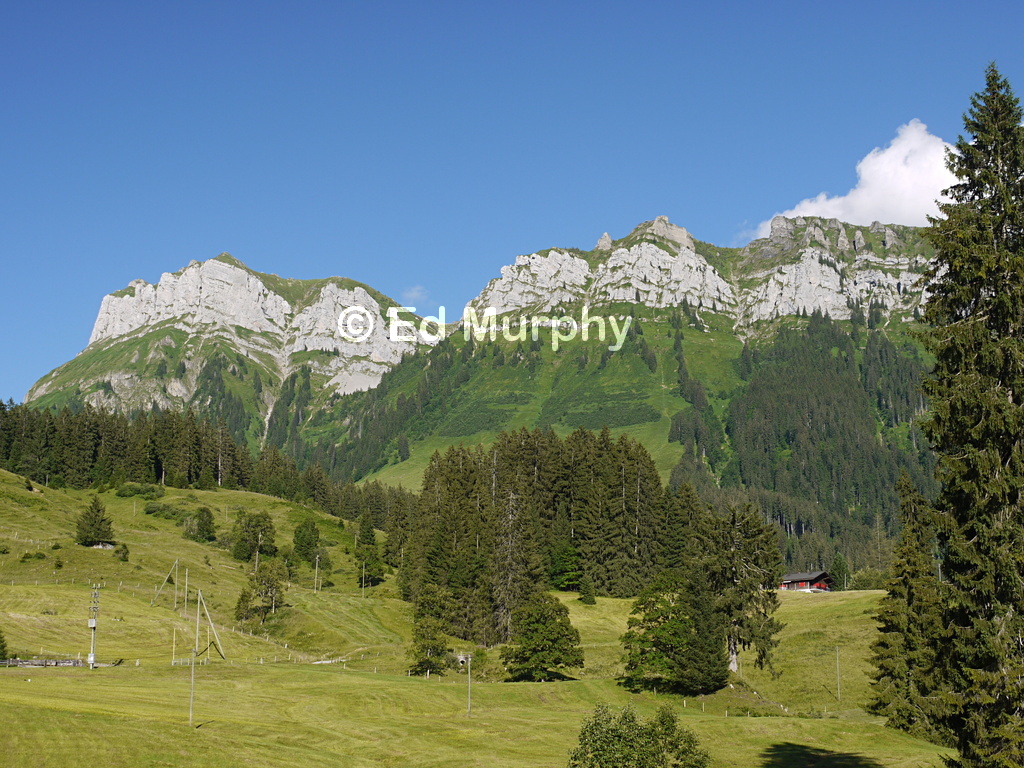 The cliffs of the Hohgant and the Trogenhorn in the afternoon sun