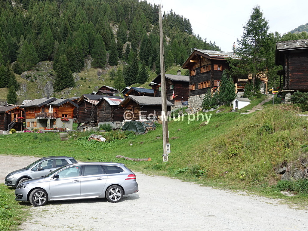 Egga Hamlet at the start of the Sparrhorn track