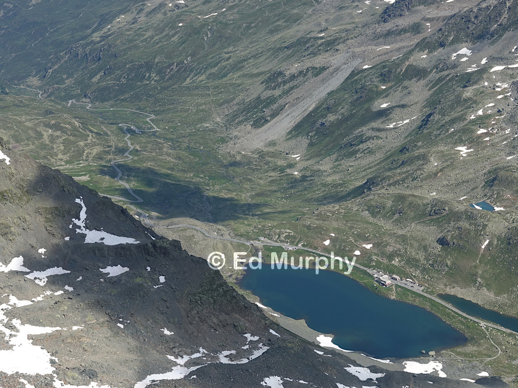 The Fl&uuml;ela Pass from the summit of the Schwarzhorn