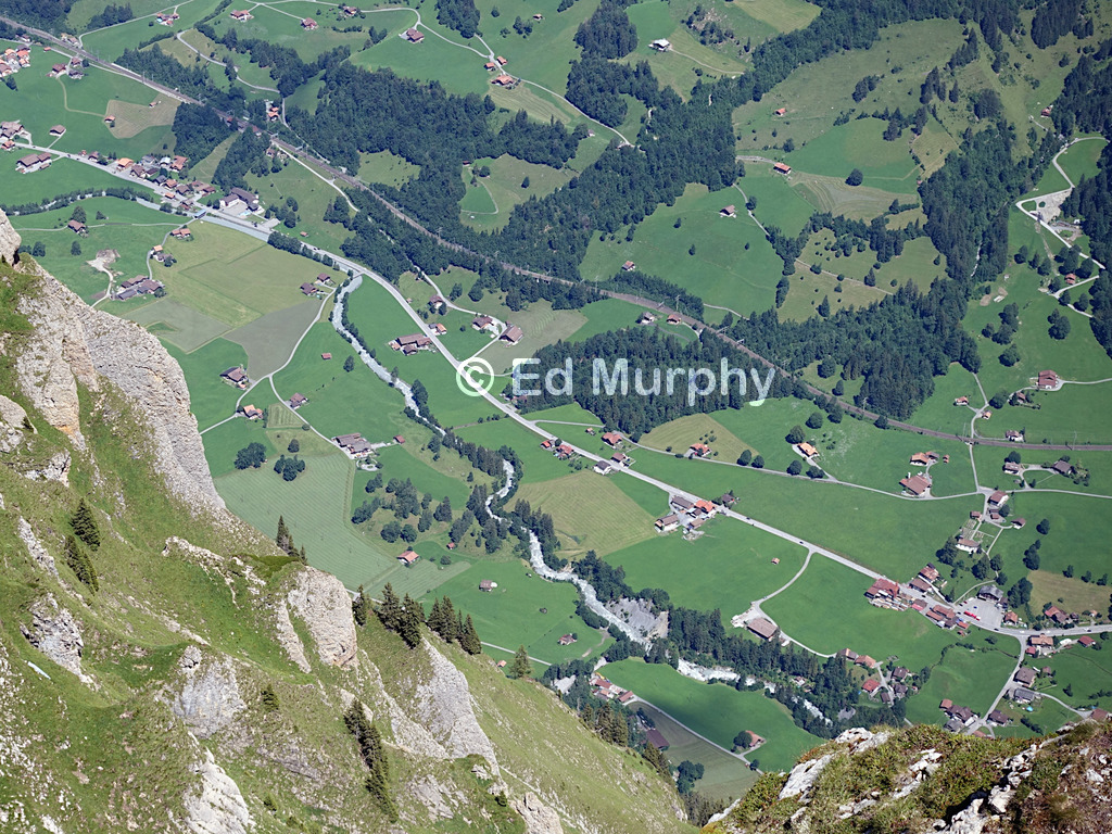 Kander Valley road and rail below the Elsighorn