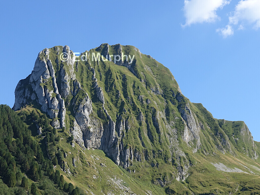 A view of the N&uuml;nenen peak from close by